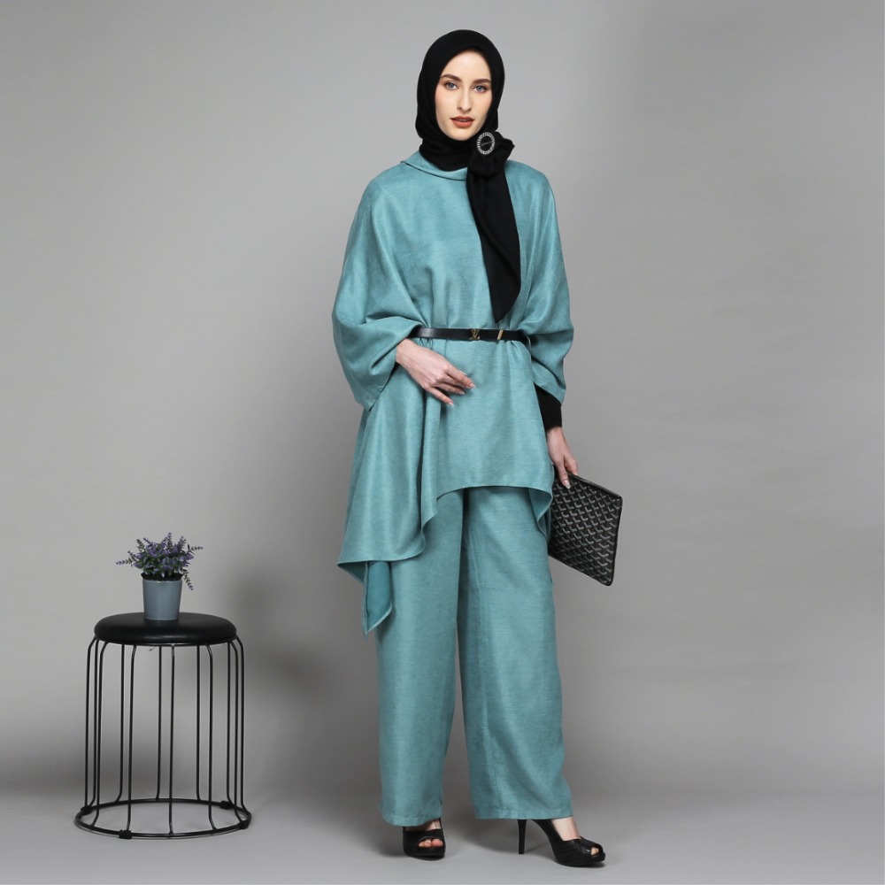 Hijab & Brooch Dijual Terpisah