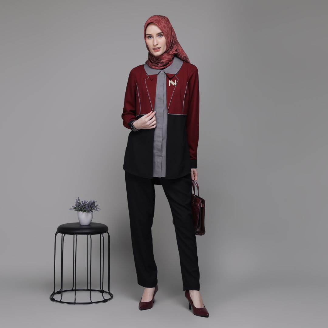 Hijab, Shirt, Celana, dan Brooch Dijual Terpisah