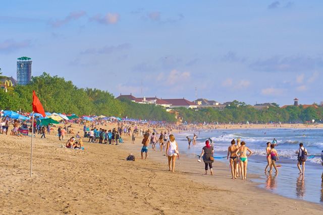 Pantai Kuta telah menjadi objek wisata andalan Pulau Bali sejak awal tahun 1970-an. Pantai Kuta sering pula disebut sebagai pantai matahari terbenam (sunset beach). Pantai ini terkenal memiliki ombak yang bagus untuk olahraga selancar (surfing), terutama bagi peselancar pemula. Selain keindahan pantai, wisata pantai Kuta juga menawarkan berbagai jenis hiburan seperti bar, restoran, pertokoan, hotel, dan toko-toko kelontong, serta pedagang kaki lima di sepanjang pantai menuju pantai Legian.